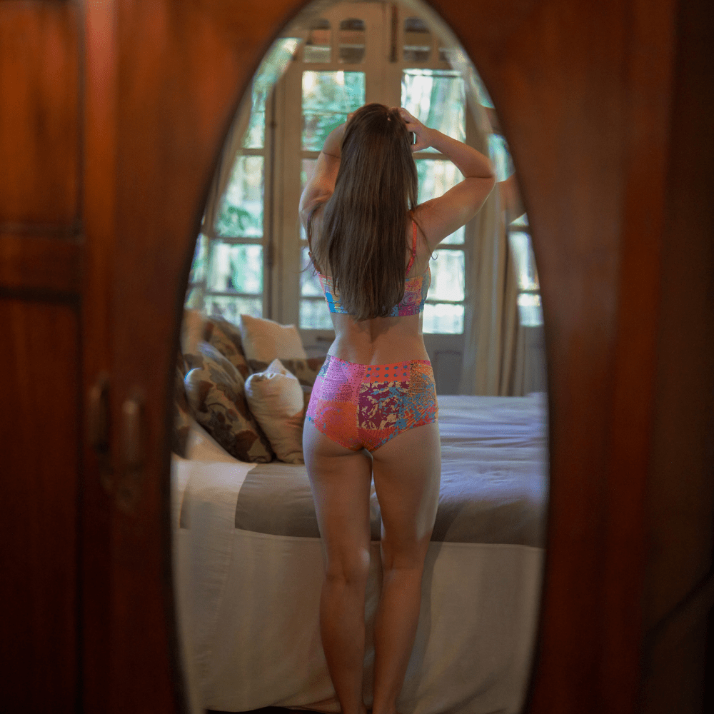 Shorty Sari - Fr.LaJolieFun